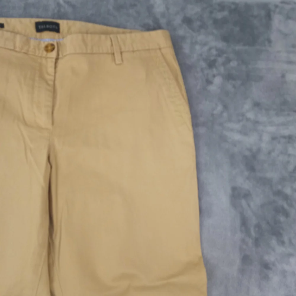 Talbots Women's  Straight Relaxed Chinos in Khakis Pants Size 12p - Picture 2 of 16